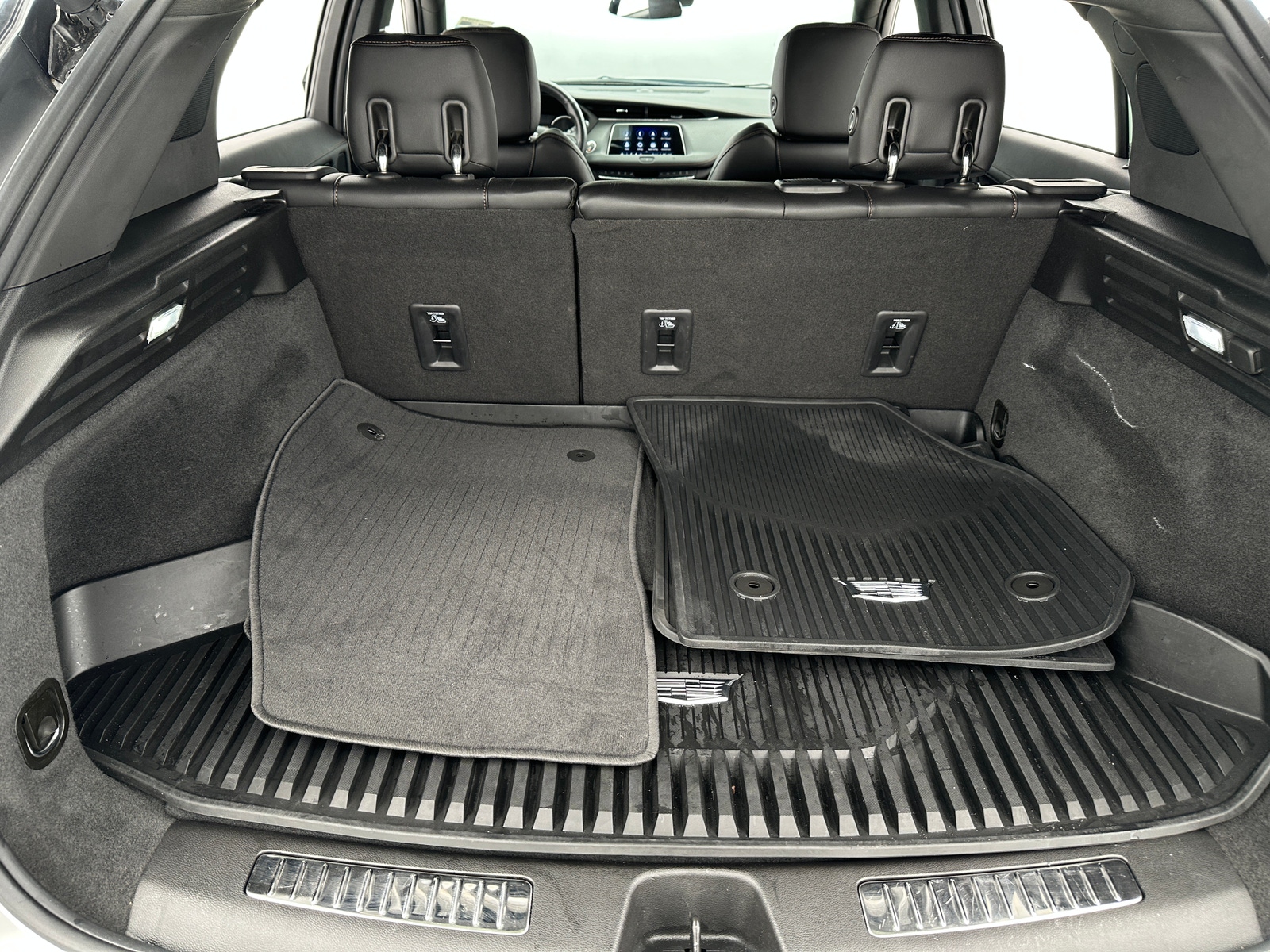 Thumbnail: 2021 Cadillac XT4 - 6