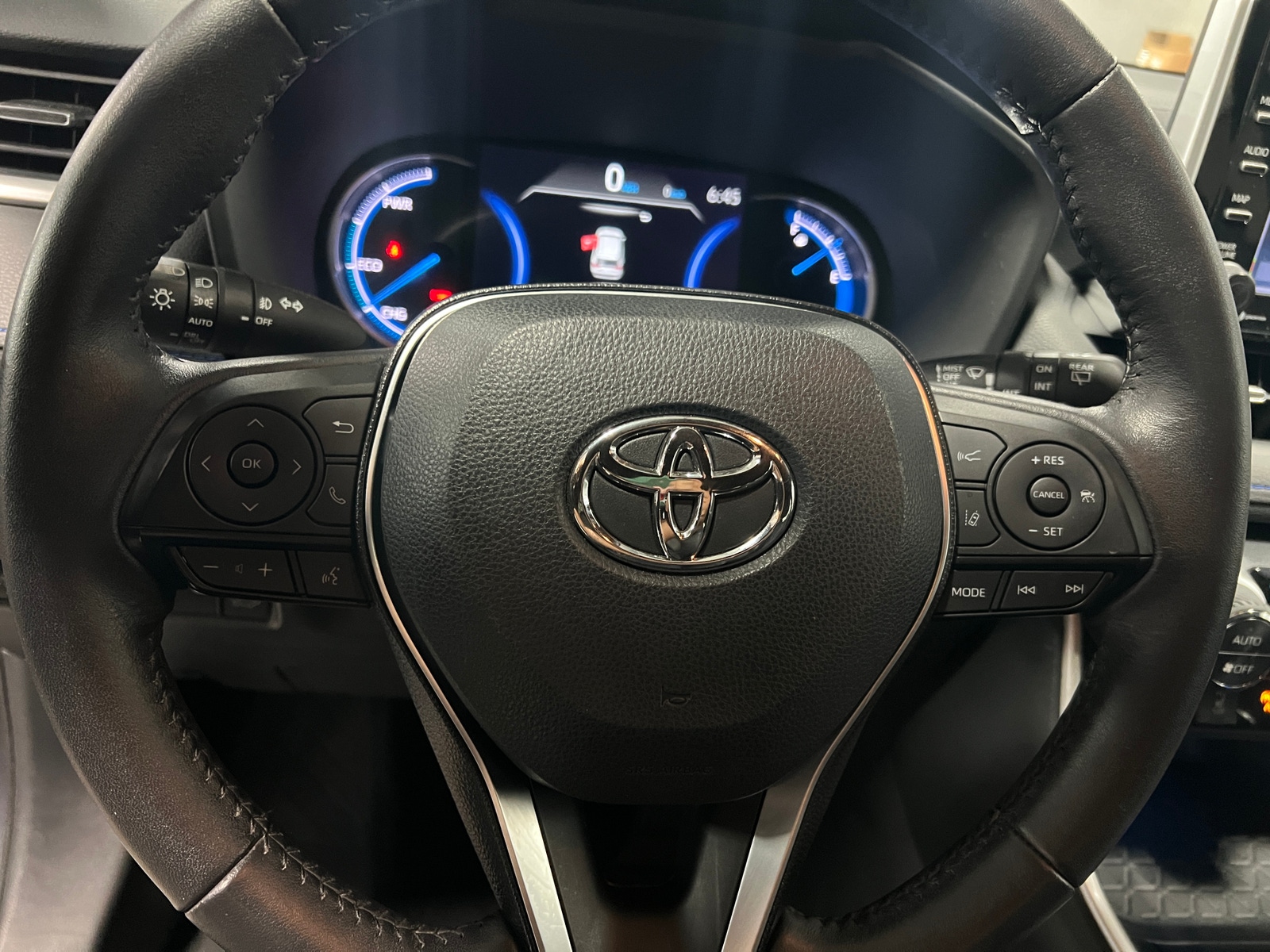 Thumbnail: 2020 Toyota RAV4 - 4