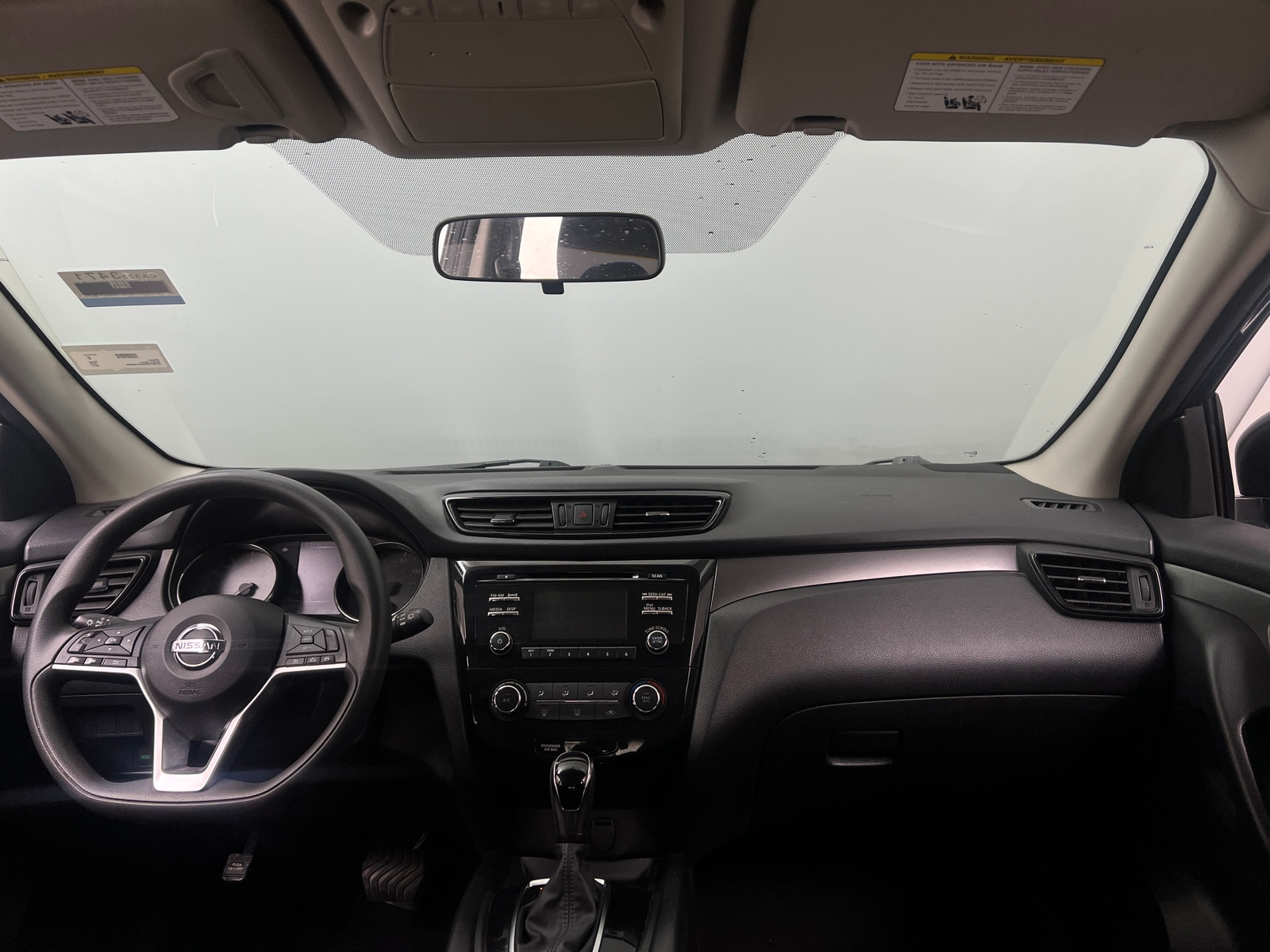 Thumbnail: 2017 Nissan Rogue Sport - 3