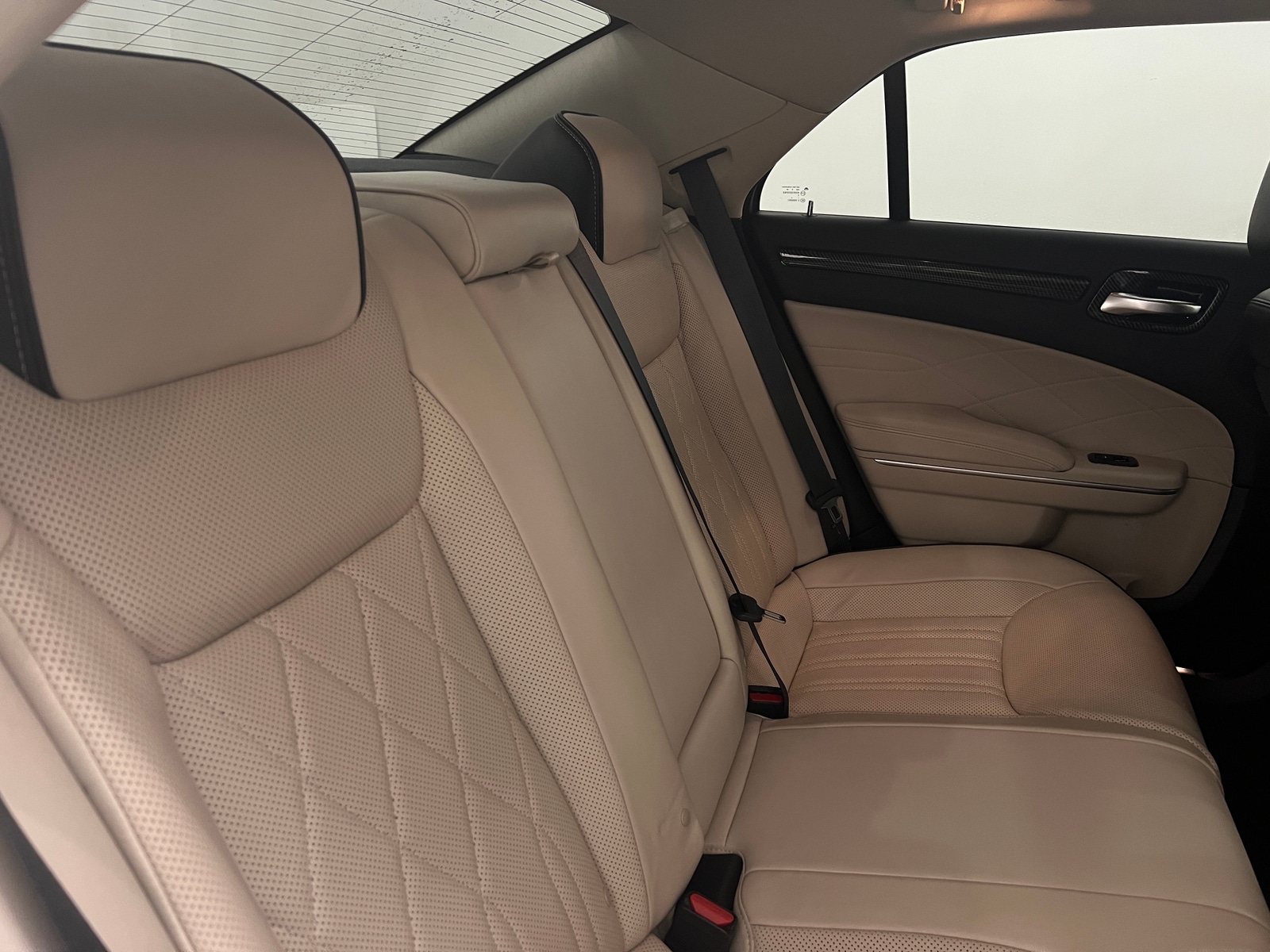 Thumbnail: 2019 Chrysler 300 - 5