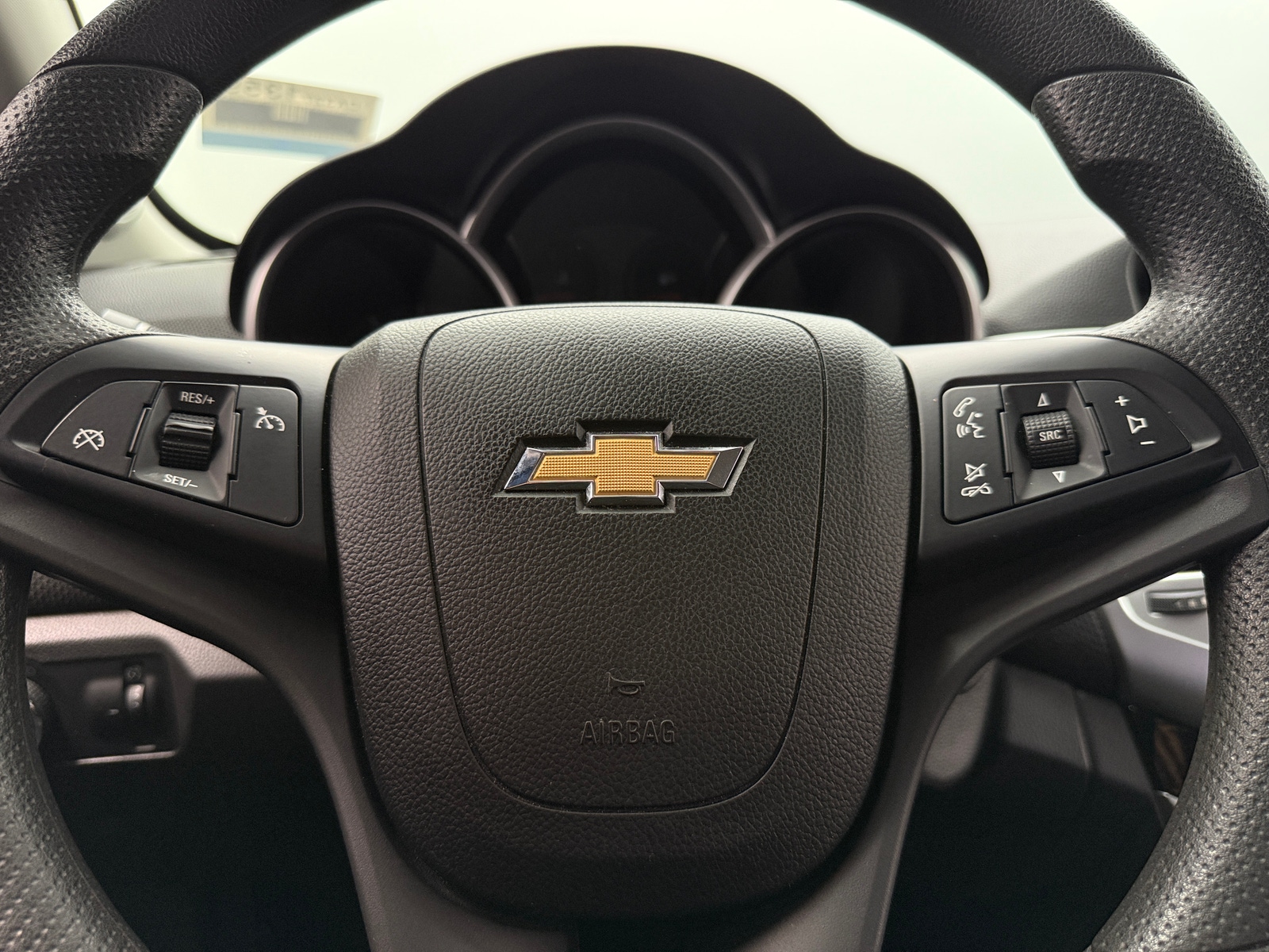 Thumbnail: 2015 Chevrolet Cruze - 5