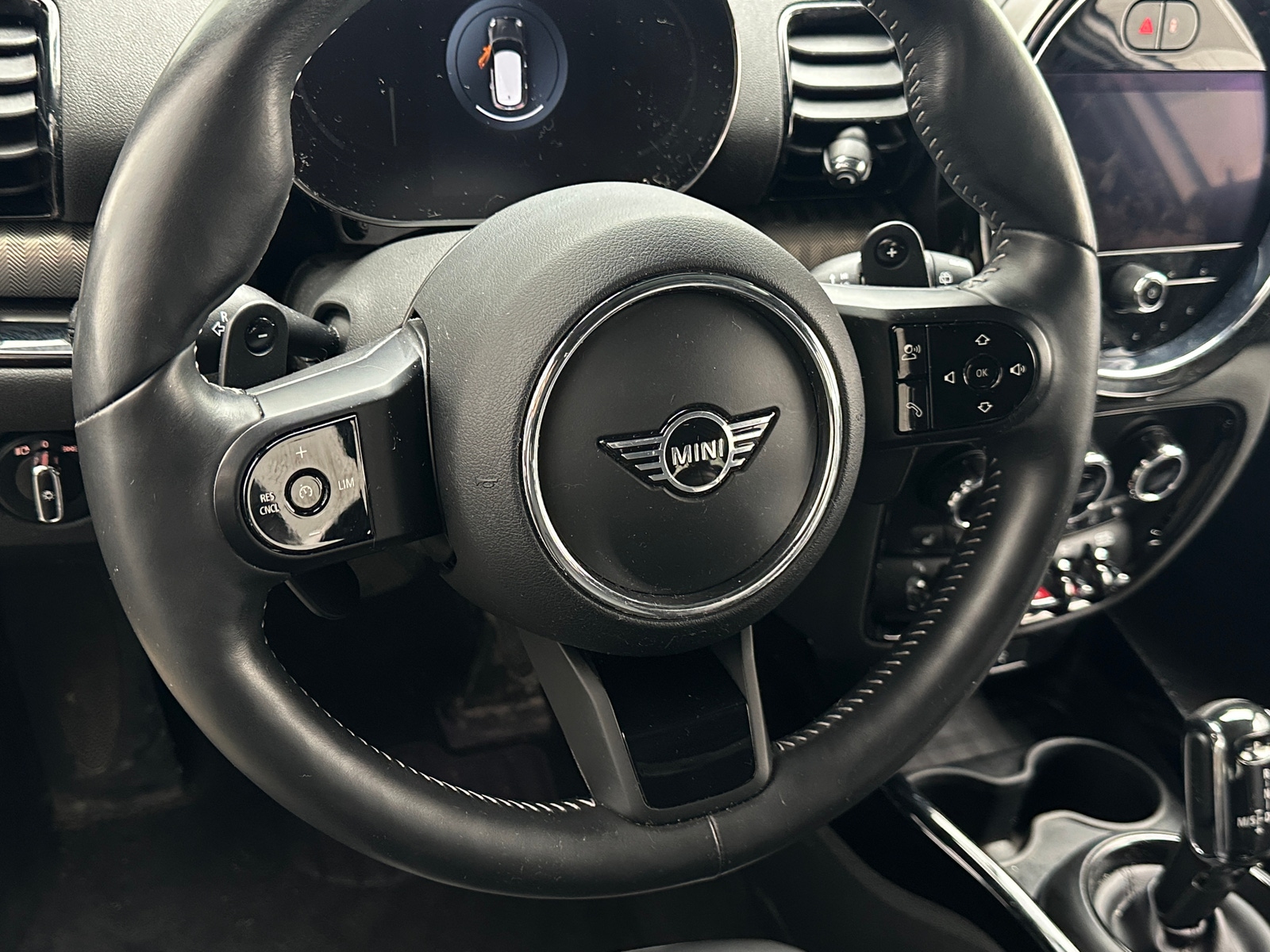 Thumbnail: 2022 MINI Cooper Clubman - 4