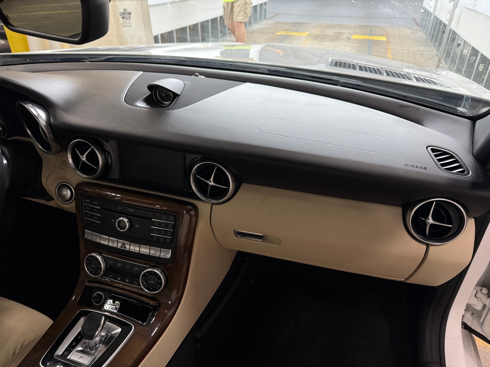 Thumbnail: 2018 Mercedes-Benz SLC - 3