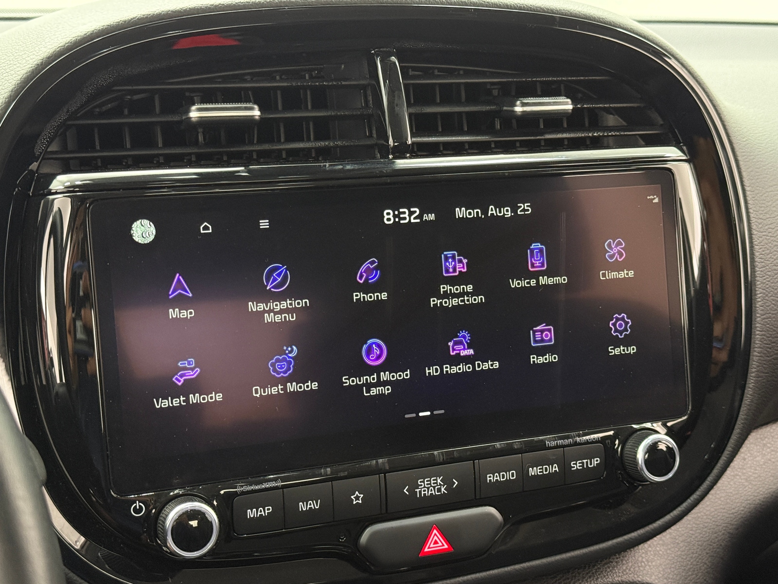 Thumbnail: 2023 Kia Soul - 4