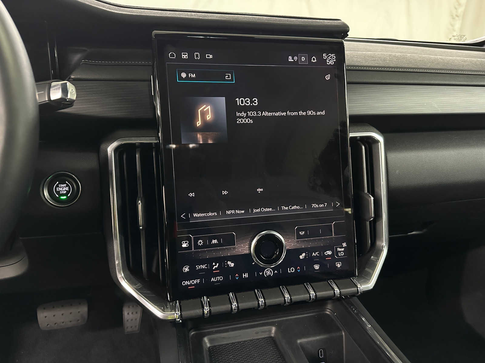 Thumbnail: 2025 GMC Acadia - 4