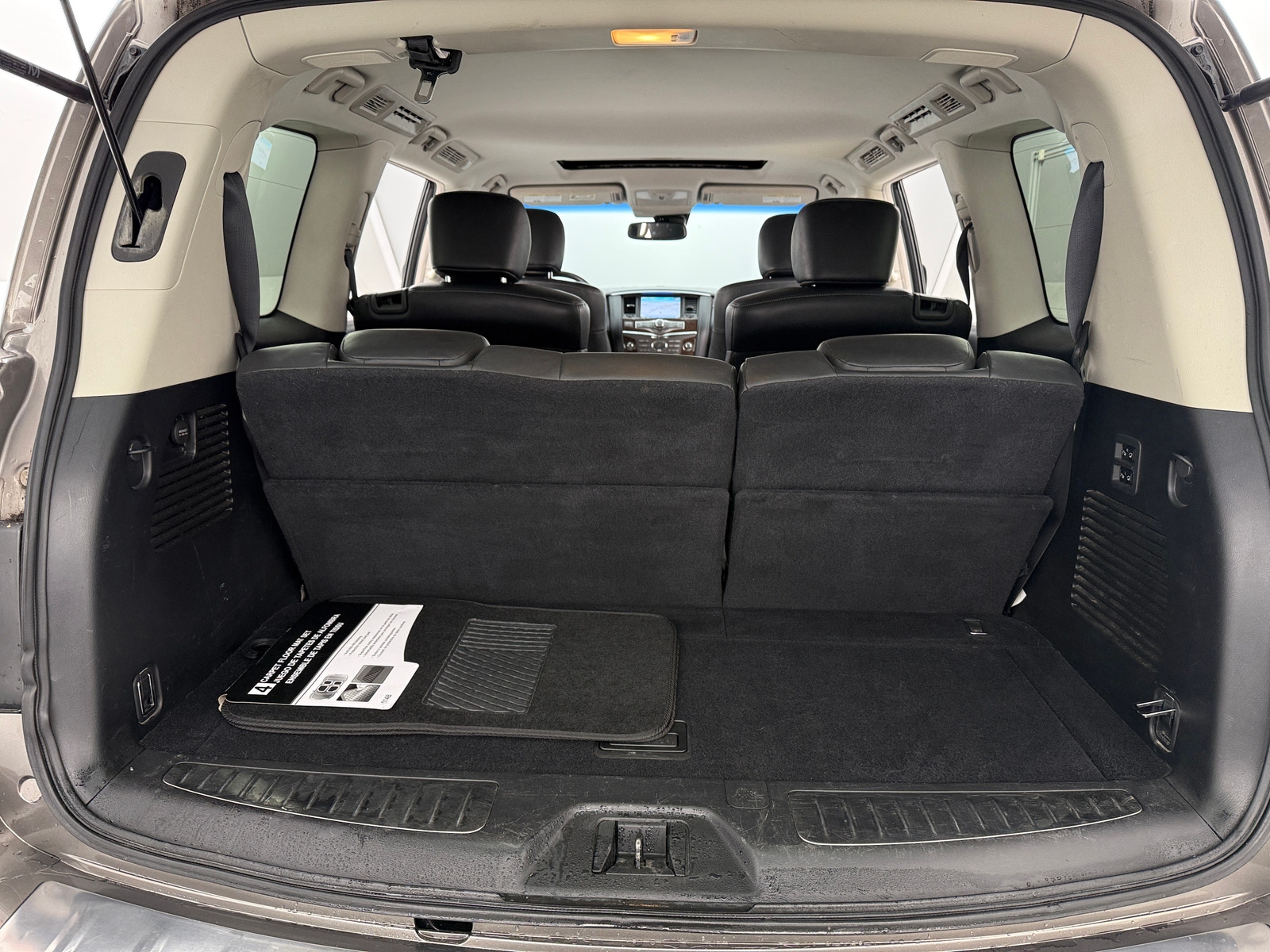 Thumbnail: 2017 INFINITI QX80 - 6