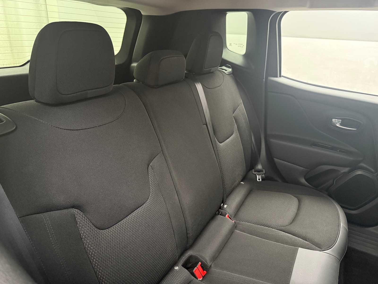 Thumbnail: 2020 Jeep Renegade - 6