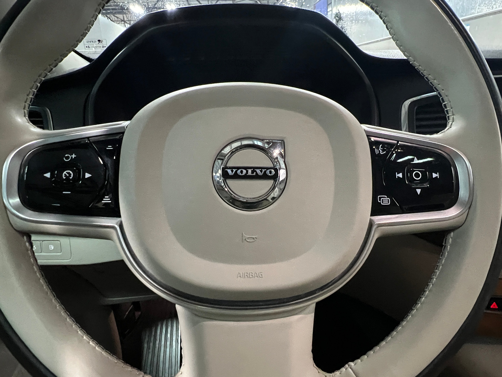 Thumbnail: 2021 Volvo XC90 - 4
