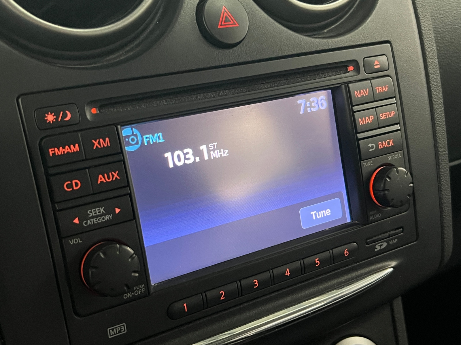 Thumbnail: 2013 Nissan Rogue - 4