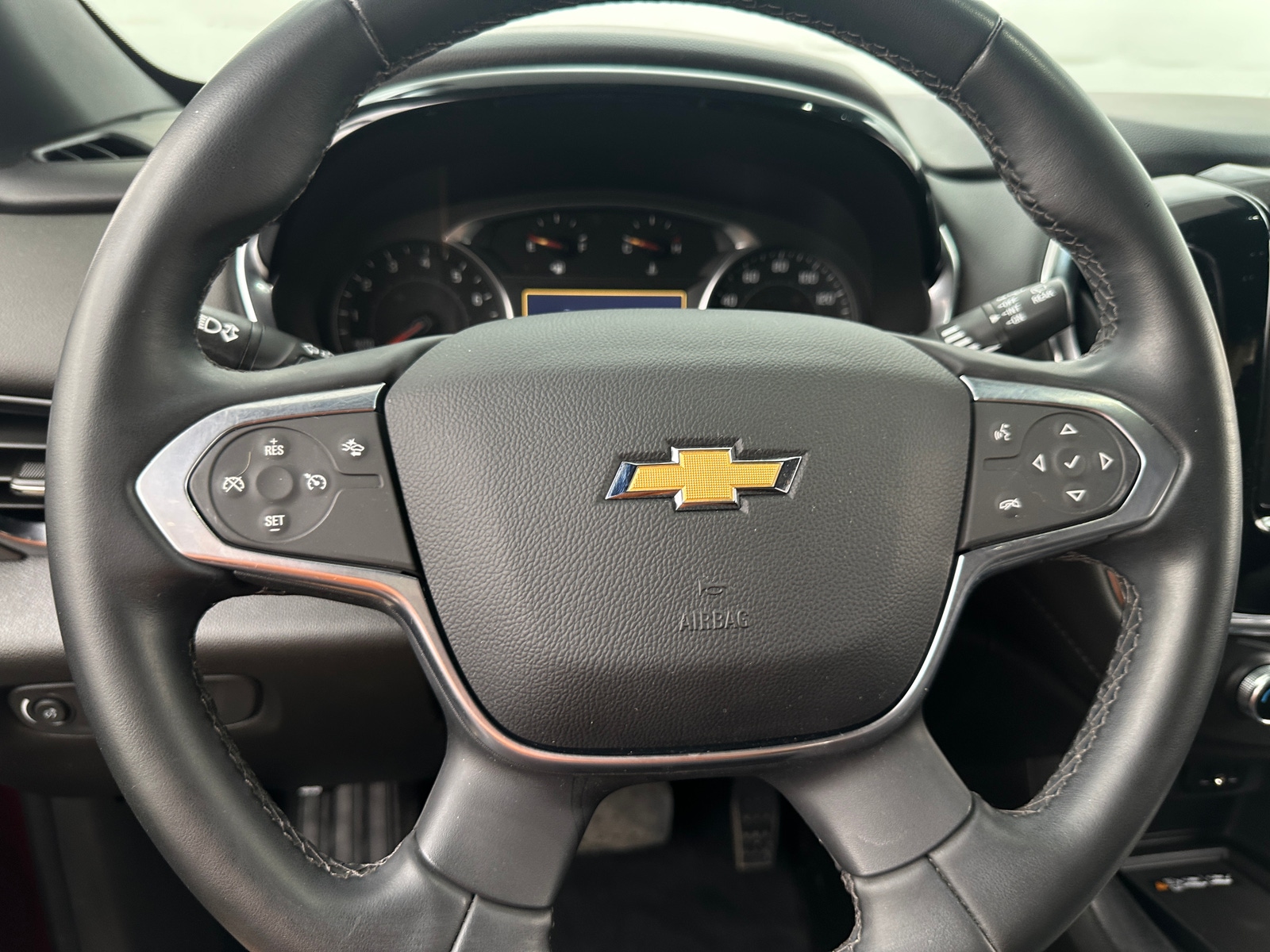 Thumbnail: 2023 Chevrolet Traverse - 5