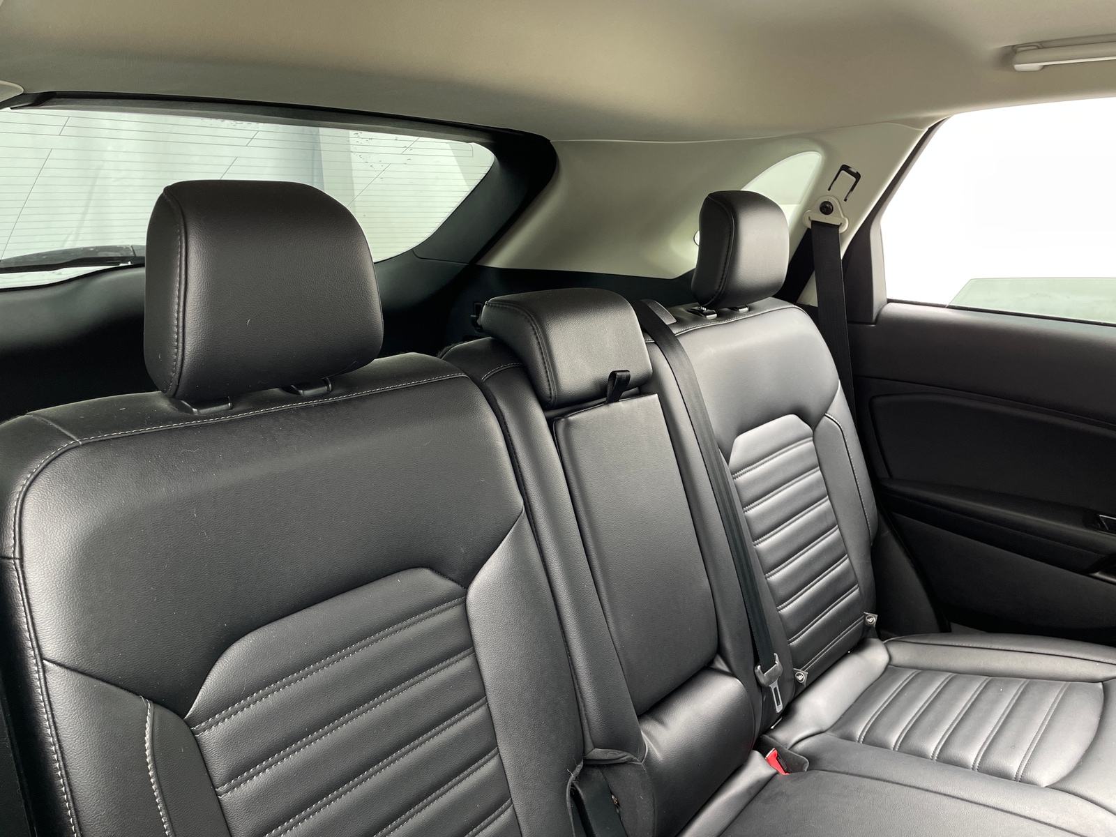 Thumbnail: 2019 Ford Edge - 5