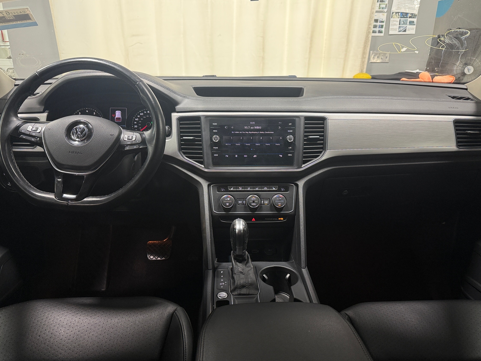 Thumbnail: 2019 Volkswagen Atlas - 2