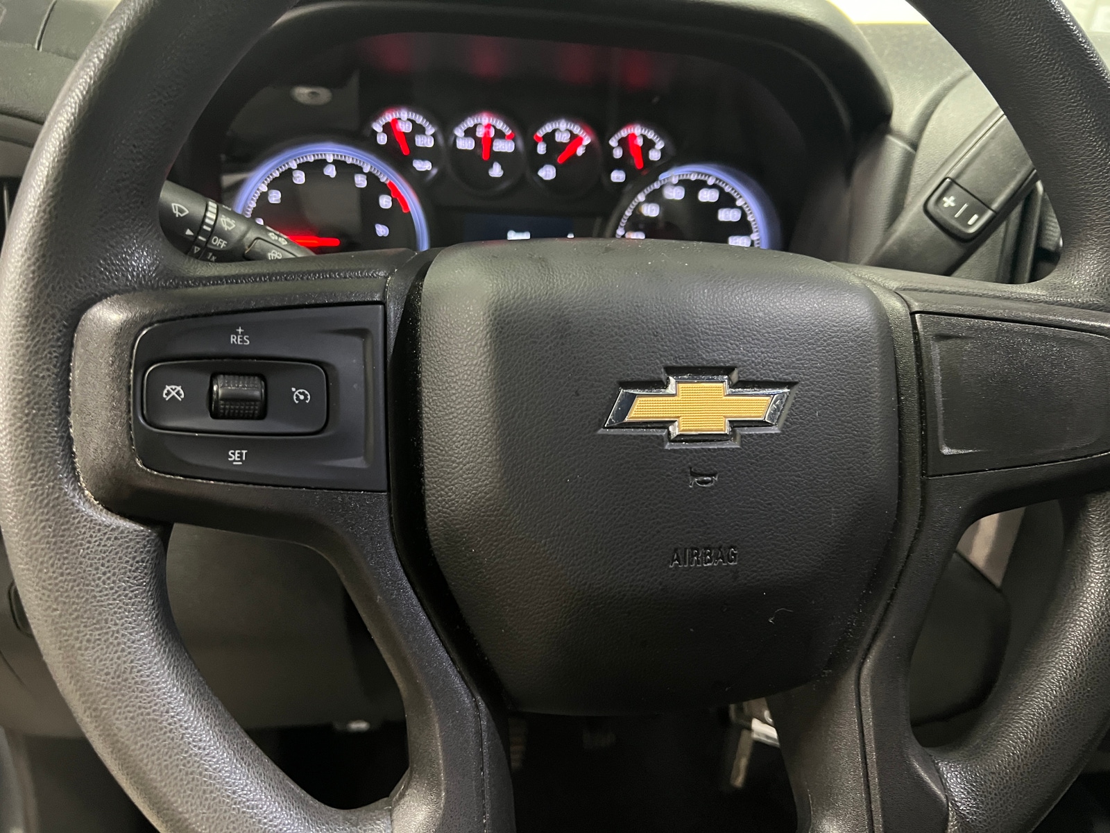Thumbnail: 2019 Chevrolet Silverado 1500 - 5