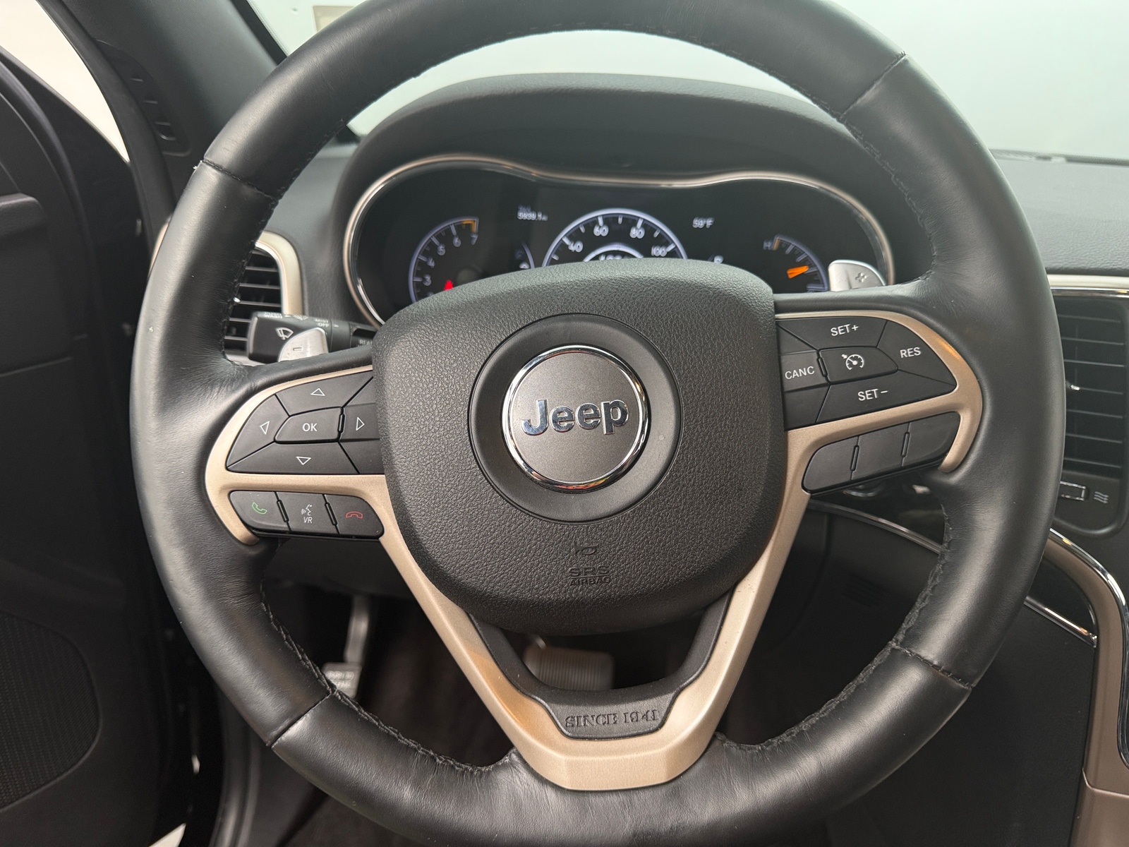 Thumbnail: 2016 Jeep Grand Cherokee - 4