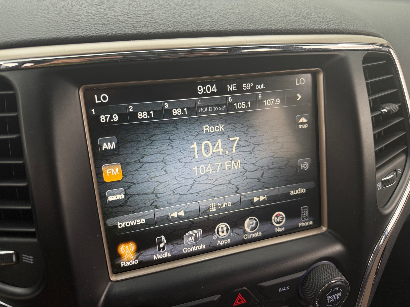 Thumbnail: 2016 Jeep Grand Cherokee - 3