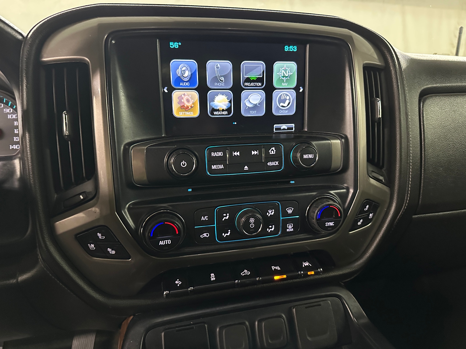 Thumbnail: 2018 Chevrolet Silverado 1500 - 3