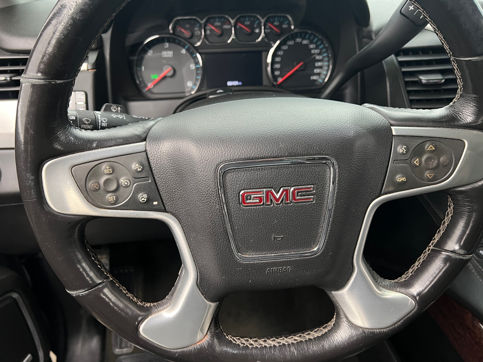Thumbnail: 2018 GMC Yukon - 4