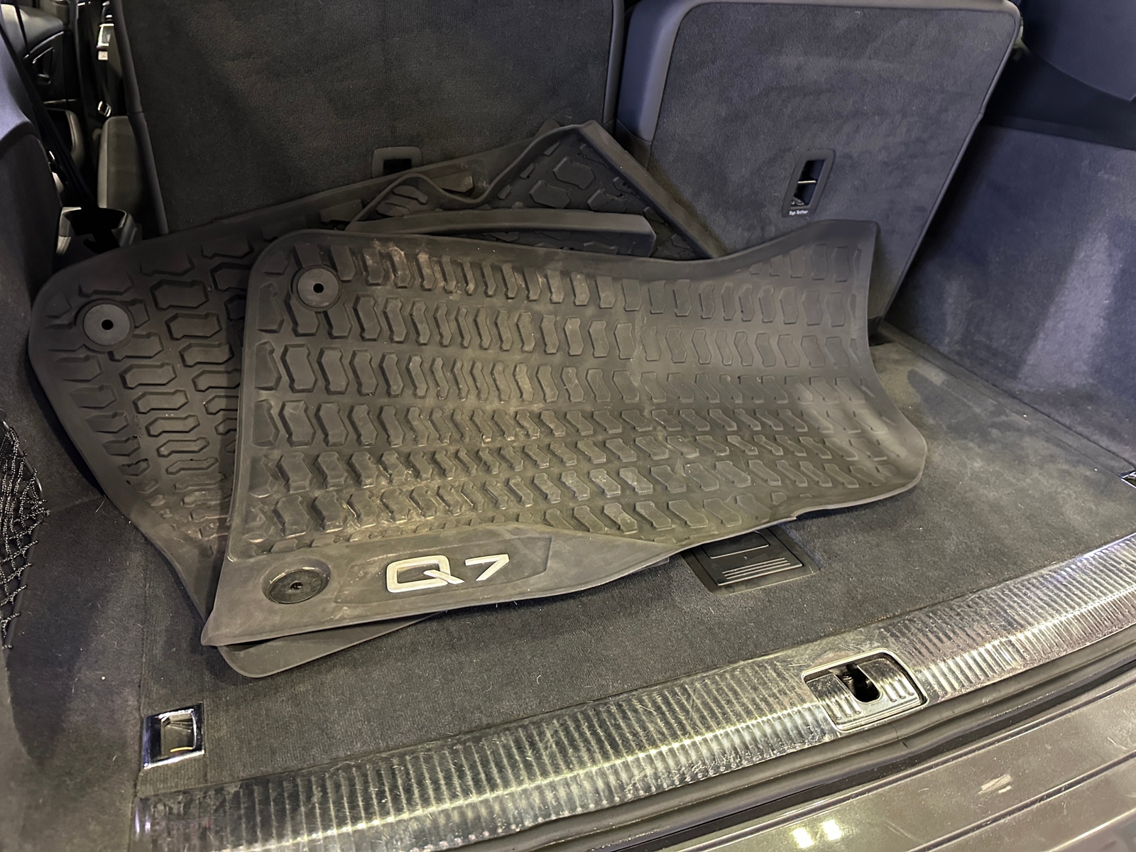 Thumbnail: 2021 Audi Q7 - 6