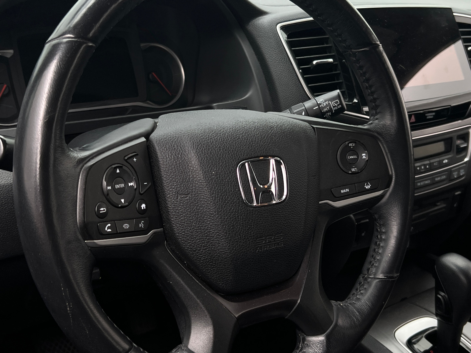 Thumbnail: 2019 Honda Pilot - 4