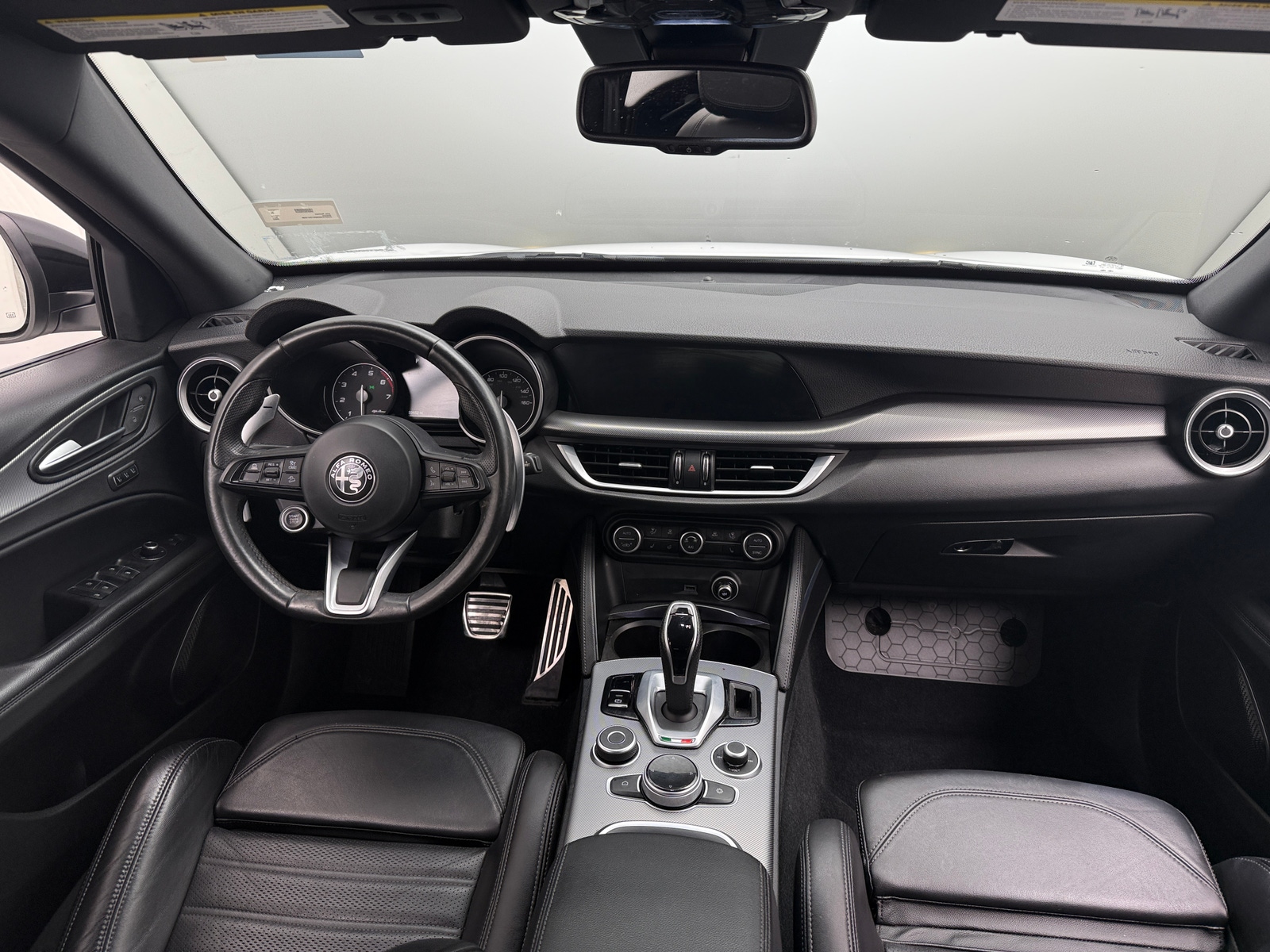 Thumbnail: 2022 Alfa Romeo Stelvio - 2