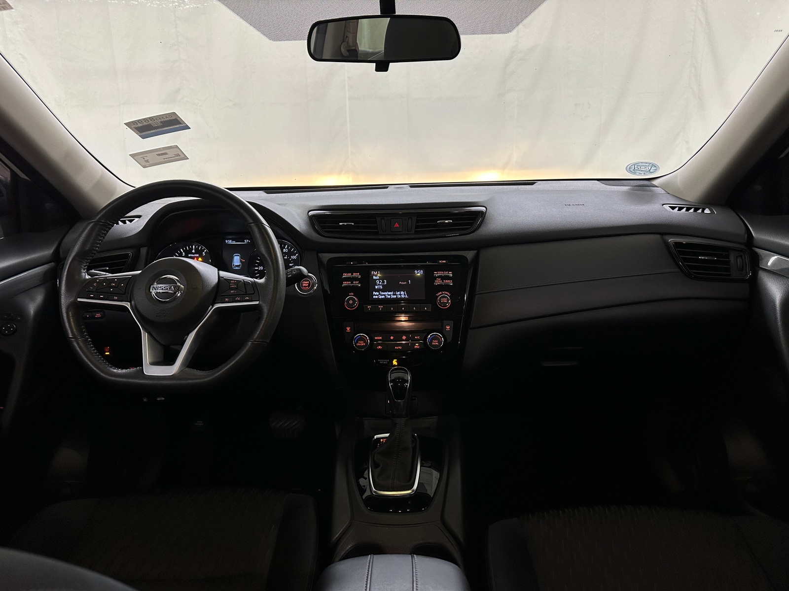 Thumbnail: 2017 Nissan Rogue - 3