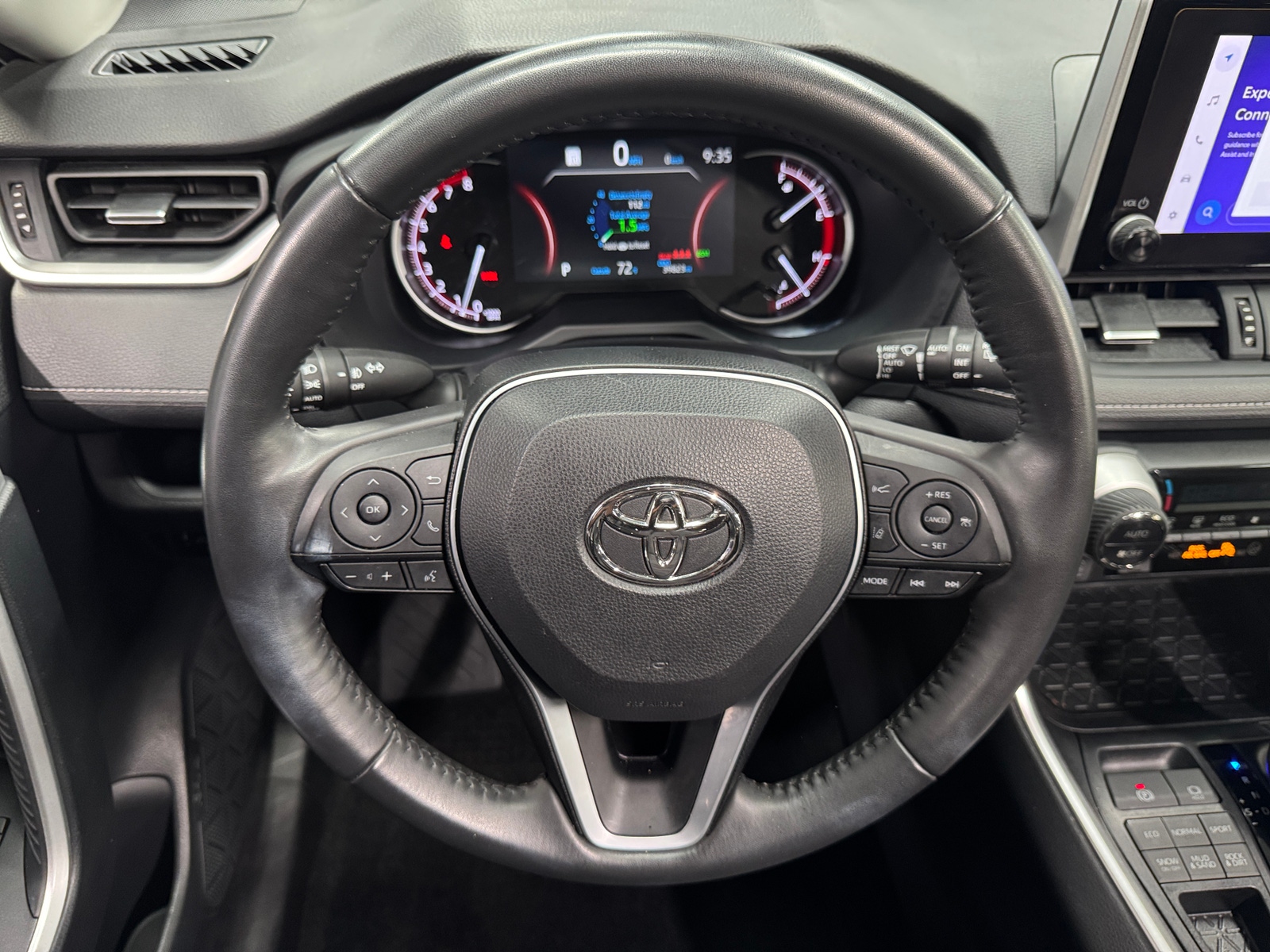 Thumbnail: 2023 Toyota RAV4 - 4