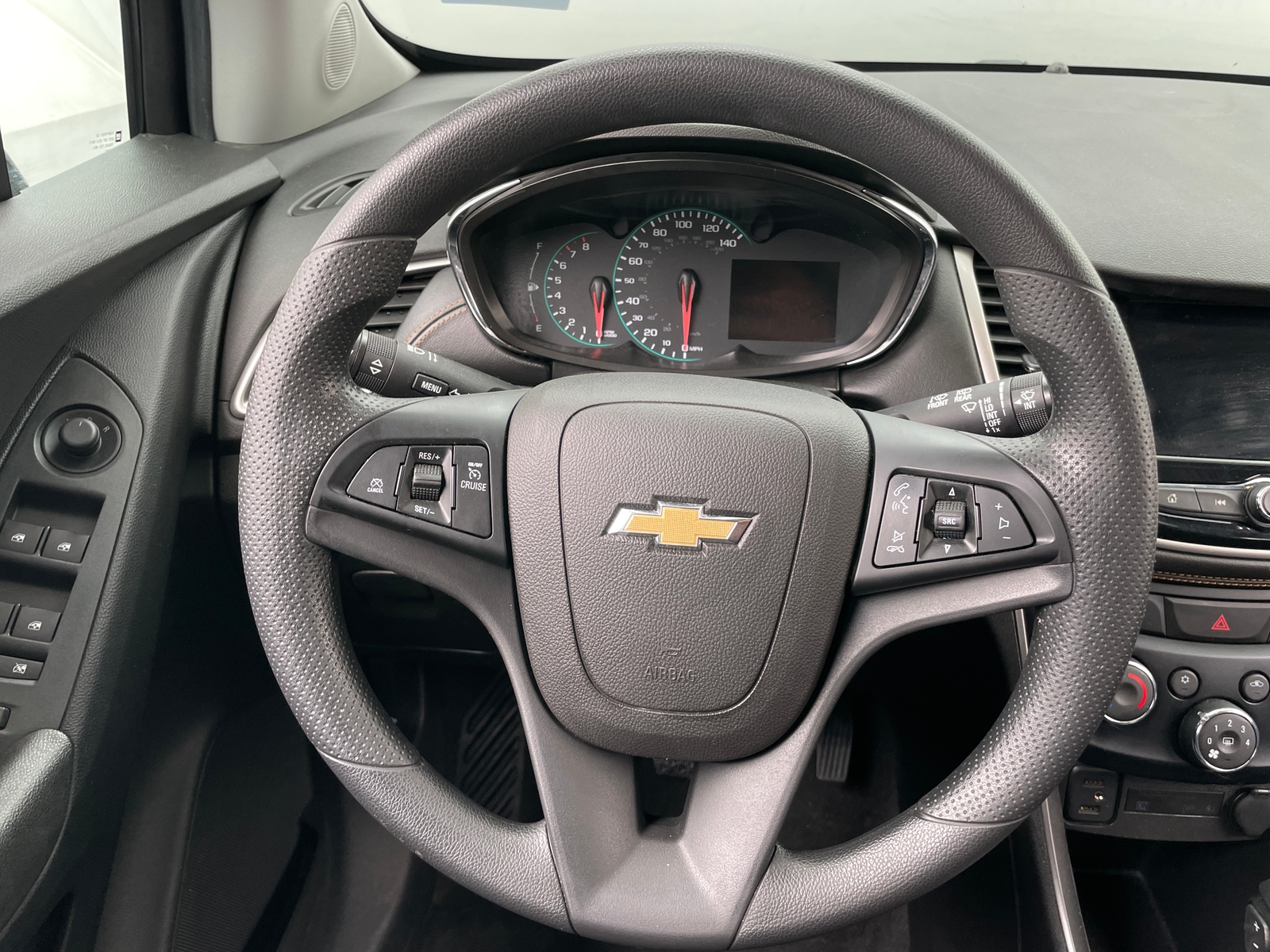 Thumbnail: 2019 Chevrolet Trax - 5