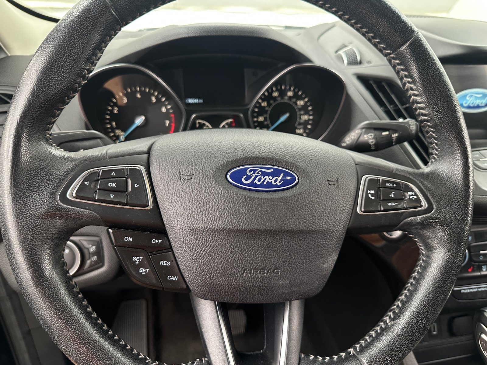 Thumbnail: 2019 Ford Escape - 4