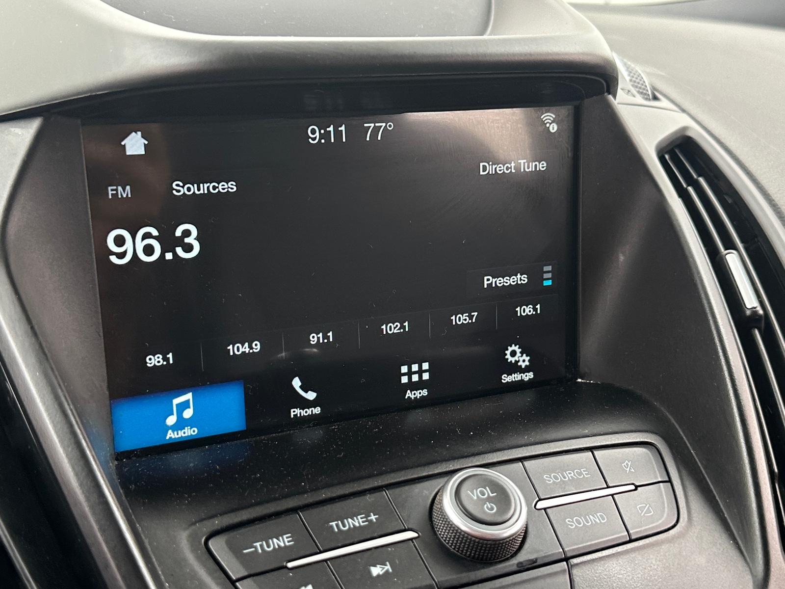 Thumbnail: 2019 Ford Escape - 3
