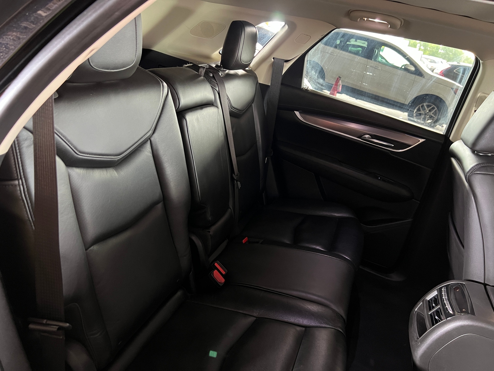 Thumbnail: 2017 Cadillac XT5 - 5