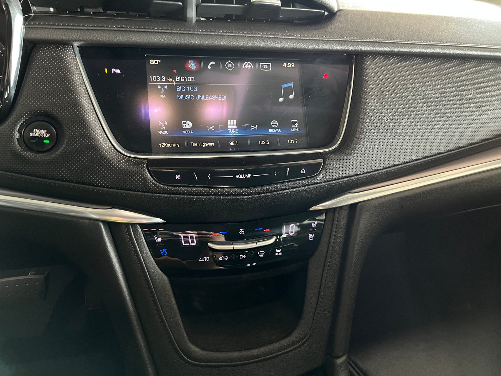 Thumbnail: 2017 Cadillac XT5 - 3