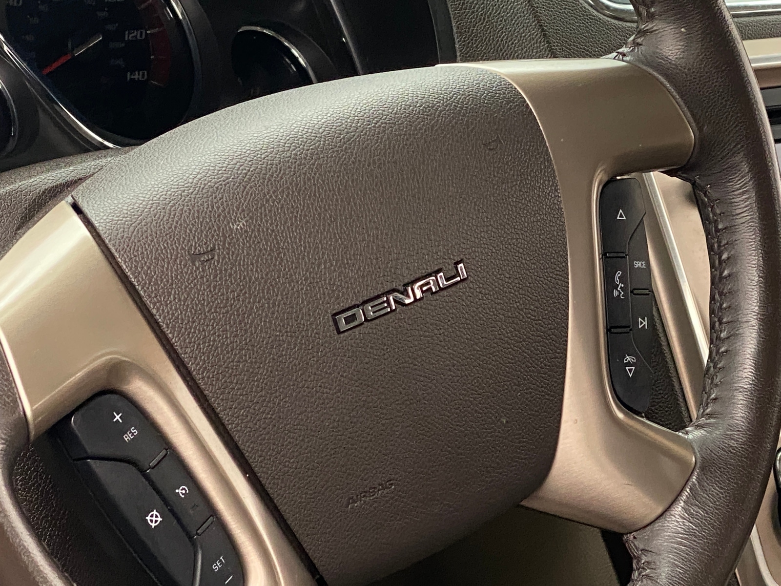 Thumbnail: 2013 GMC Acadia - 4