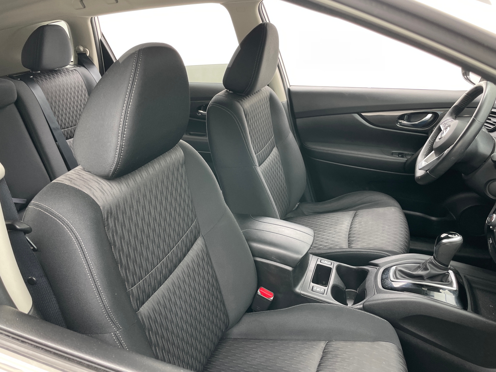 Thumbnail: 2017 Nissan Rogue - 2