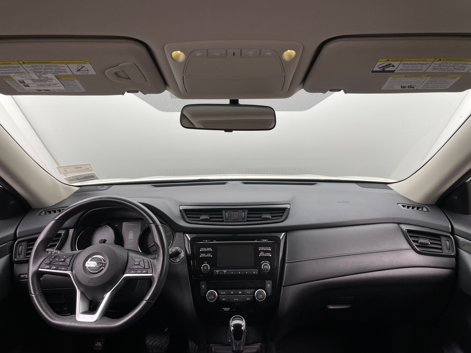 Thumbnail: 2017 Nissan Rogue - 3