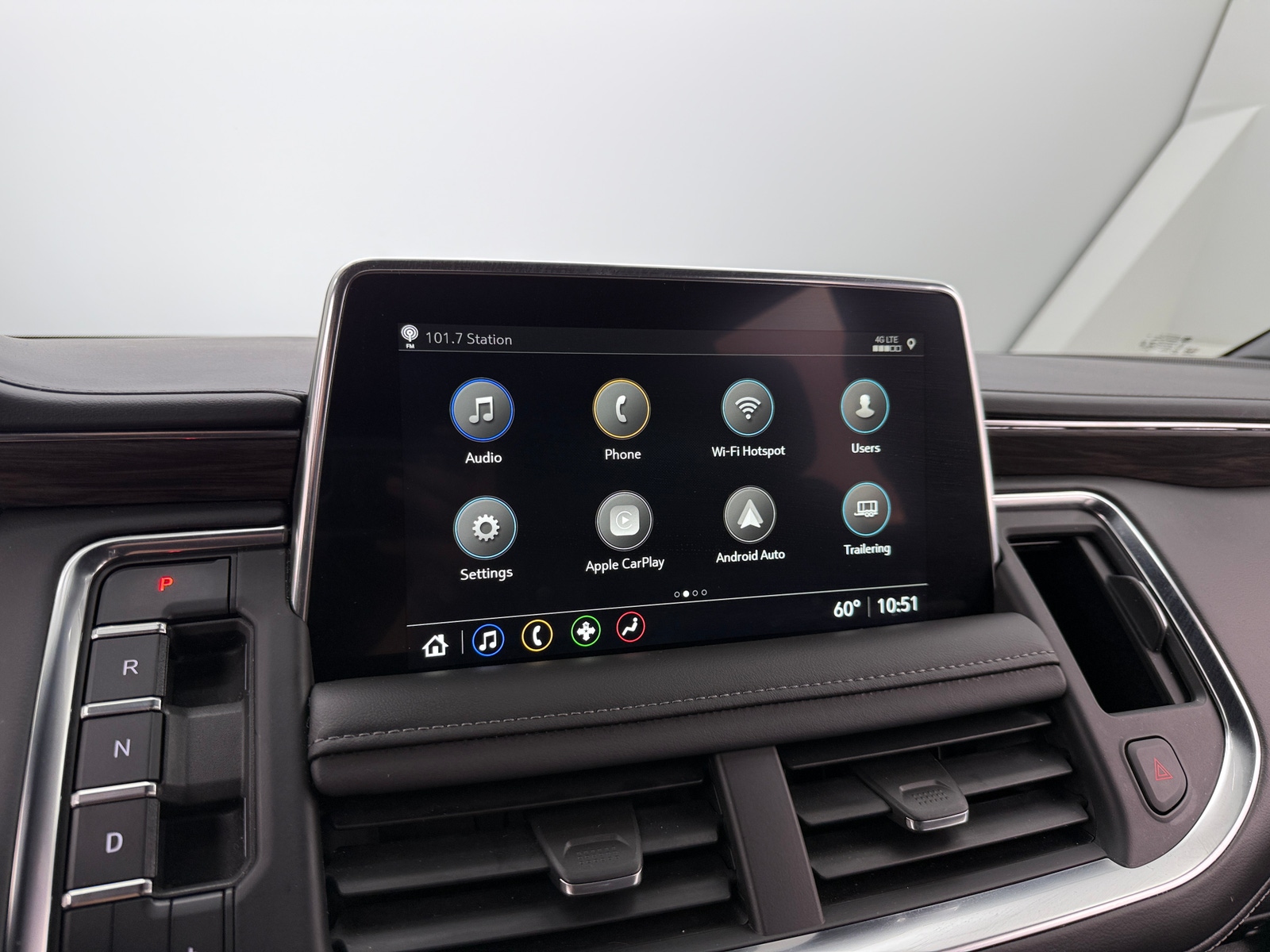 Thumbnail: 2021 Chevrolet Tahoe - 3