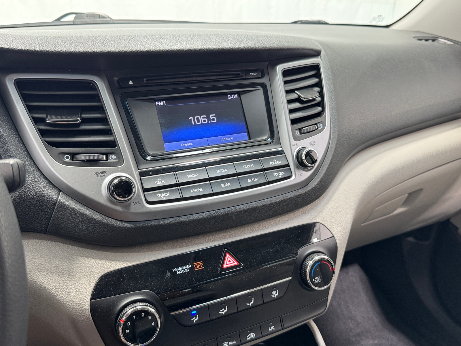 Thumbnail: 2018 Hyundai Tucson - 4