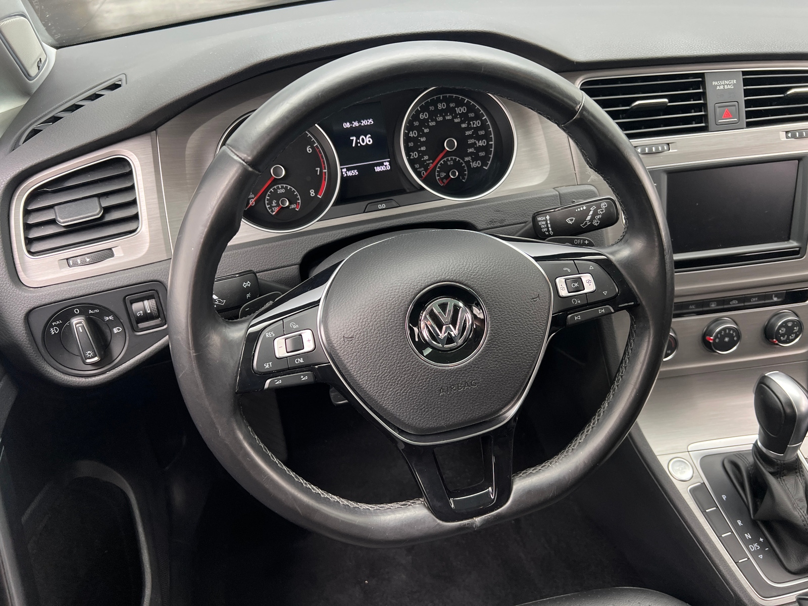 Thumbnail: 2017 Volkswagen Golf - 5