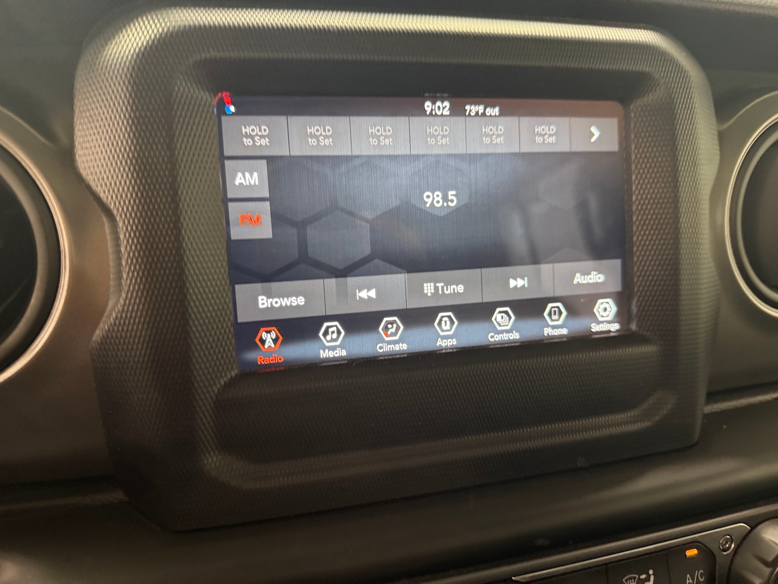 Thumbnail: 2022 Jeep Gladiator - 4