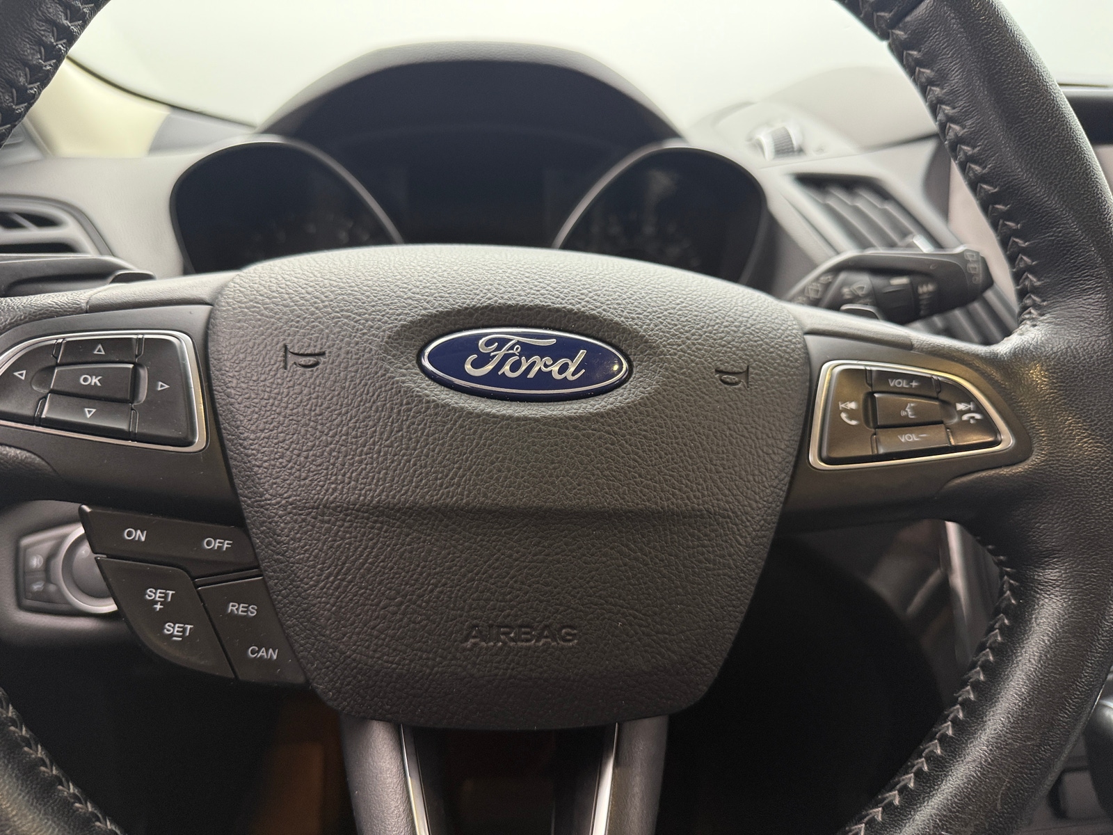 Thumbnail: 2017 Ford Escape - 4