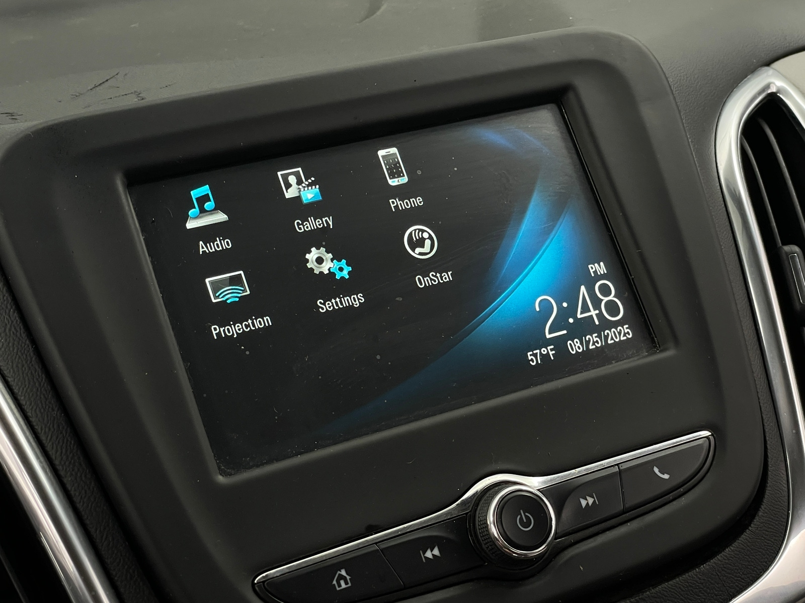 Thumbnail: 2018 Chevrolet Equinox - 4