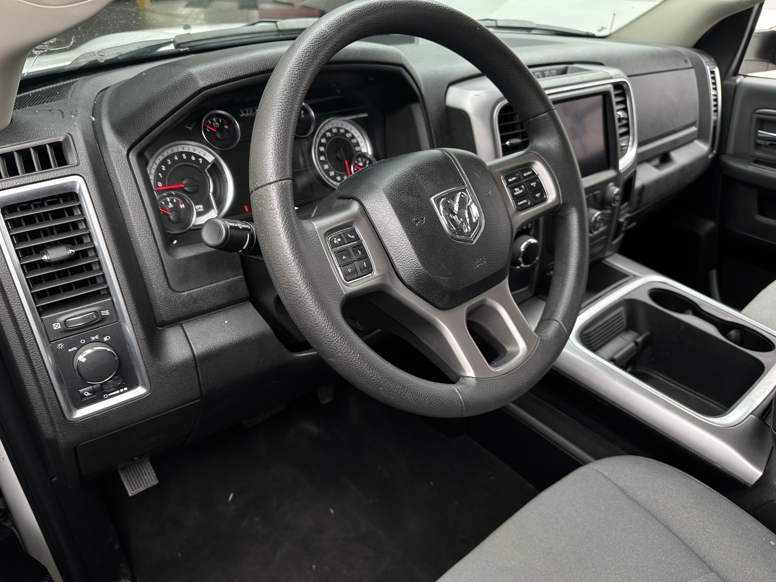 Thumbnail: 2023 RAM 1500 Classic - 3