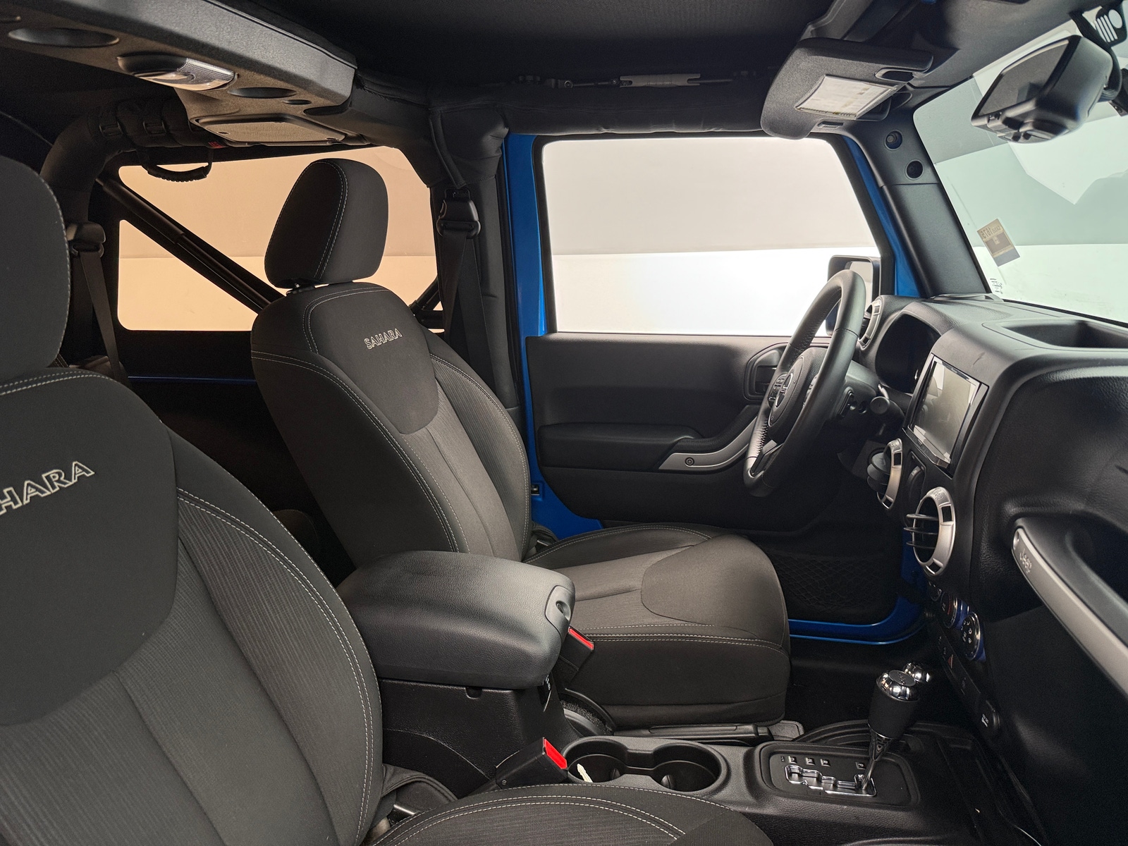 Thumbnail: 2016 Jeep Wrangler - 2