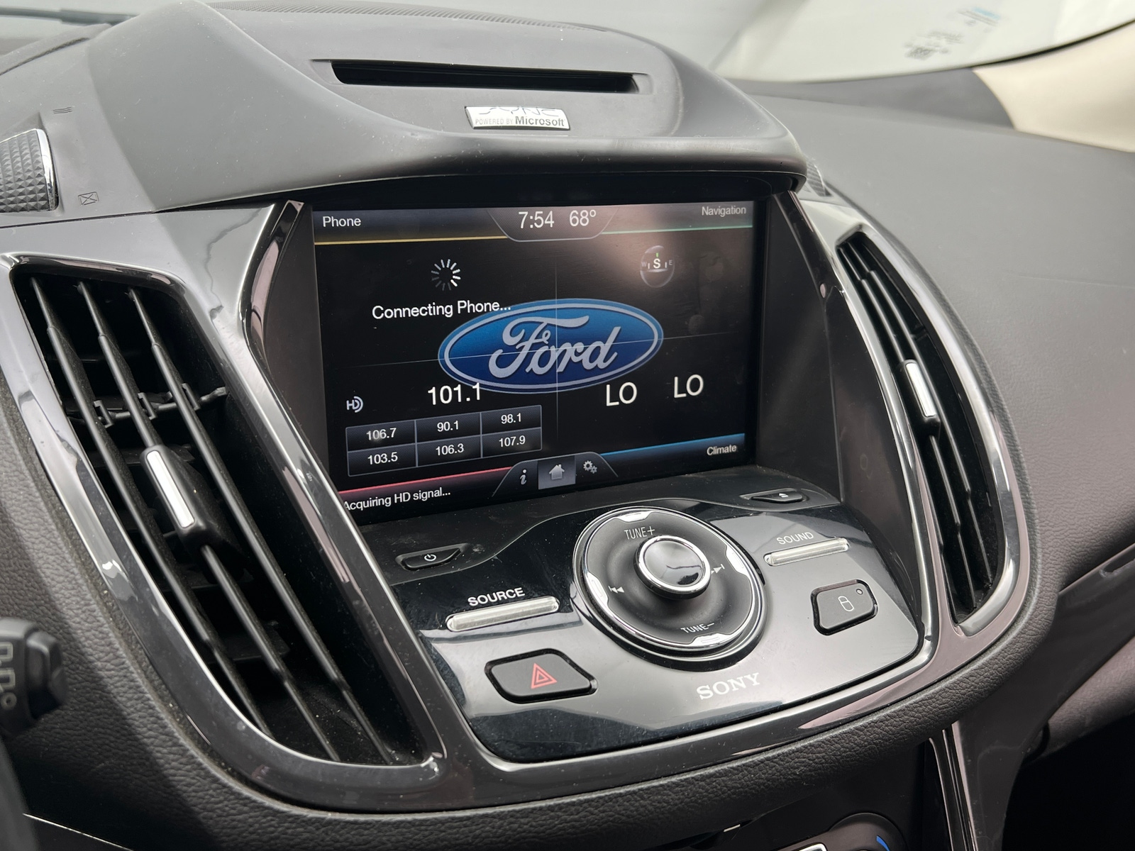 Thumbnail: 2014 Ford Escape - 3
