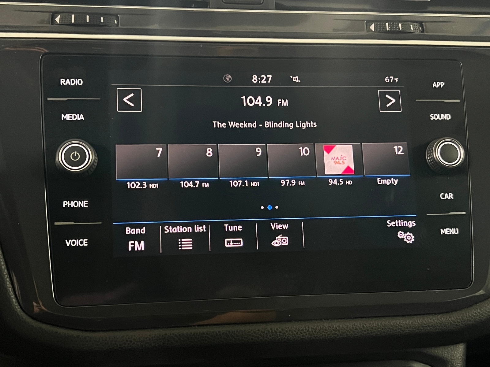 Thumbnail: 2020 Volkswagen Tiguan - 3