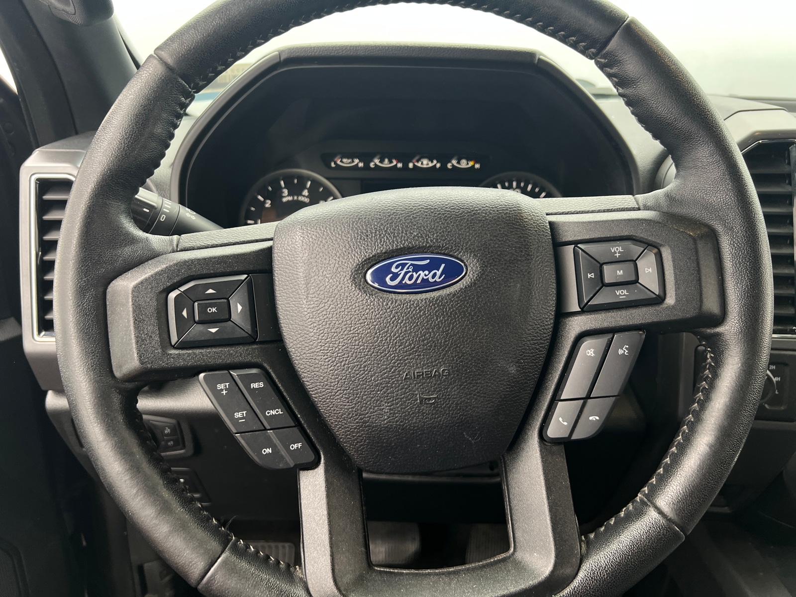 Thumbnail: 2020 Ford Econoline - 5