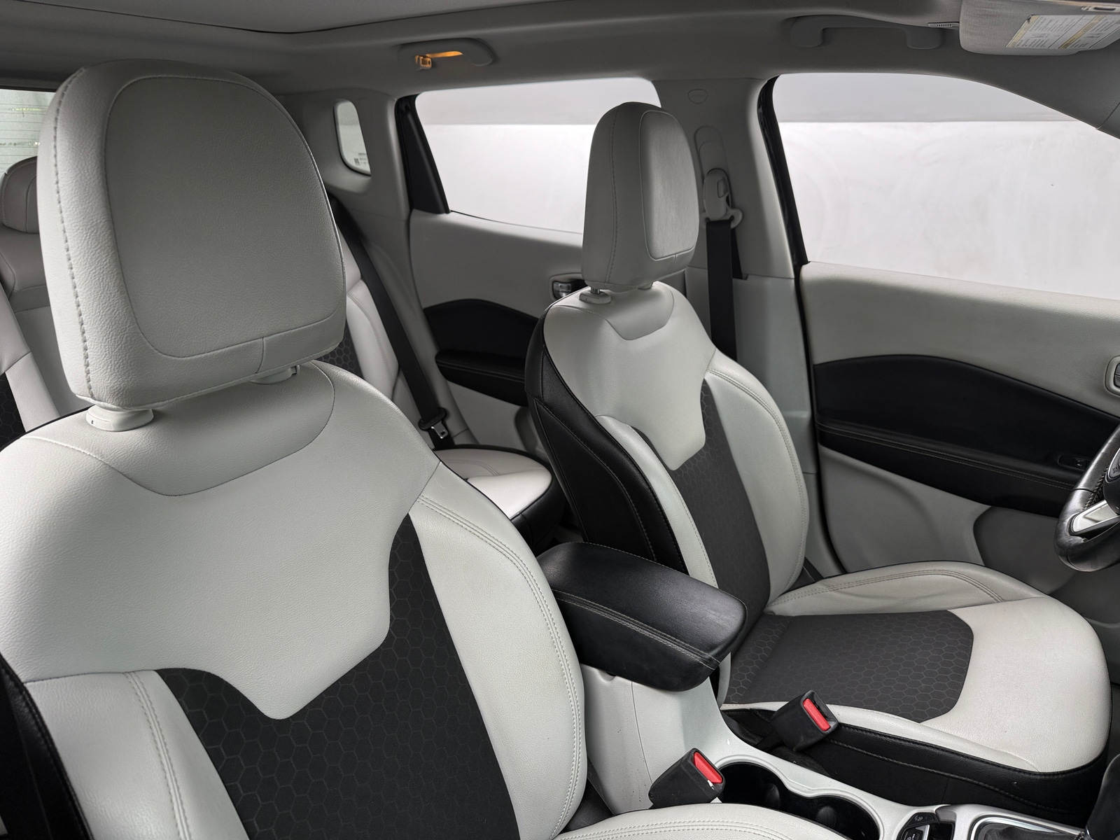 Thumbnail: 2019 Jeep Compass - 2