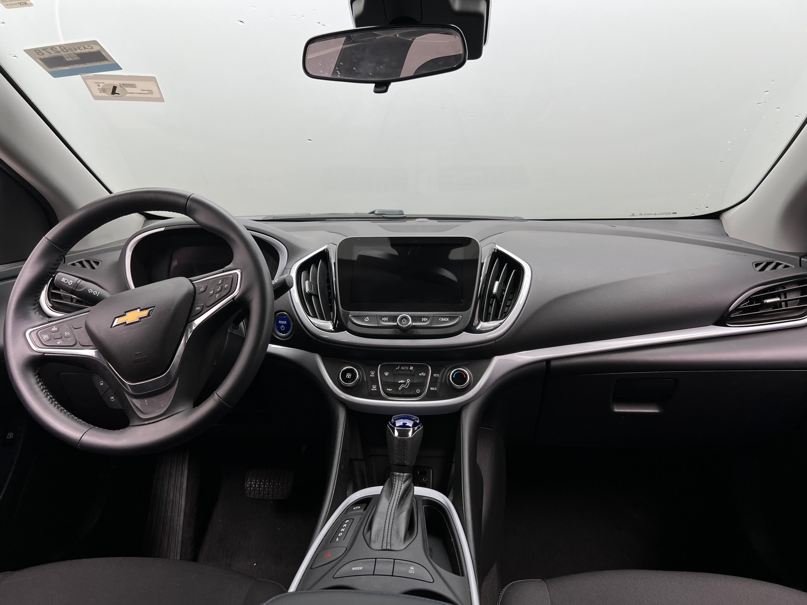 Thumbnail: 2016 Chevrolet Volt - 3