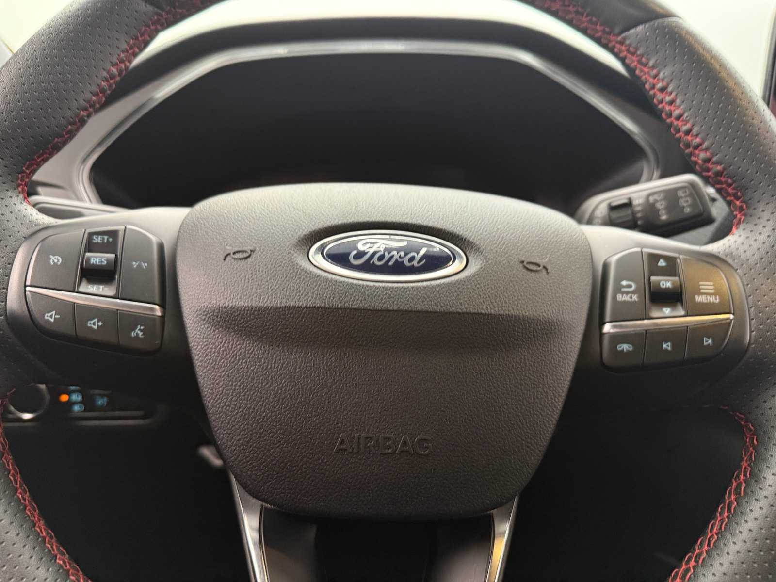 Thumbnail: 2024 Ford Escape - 5
