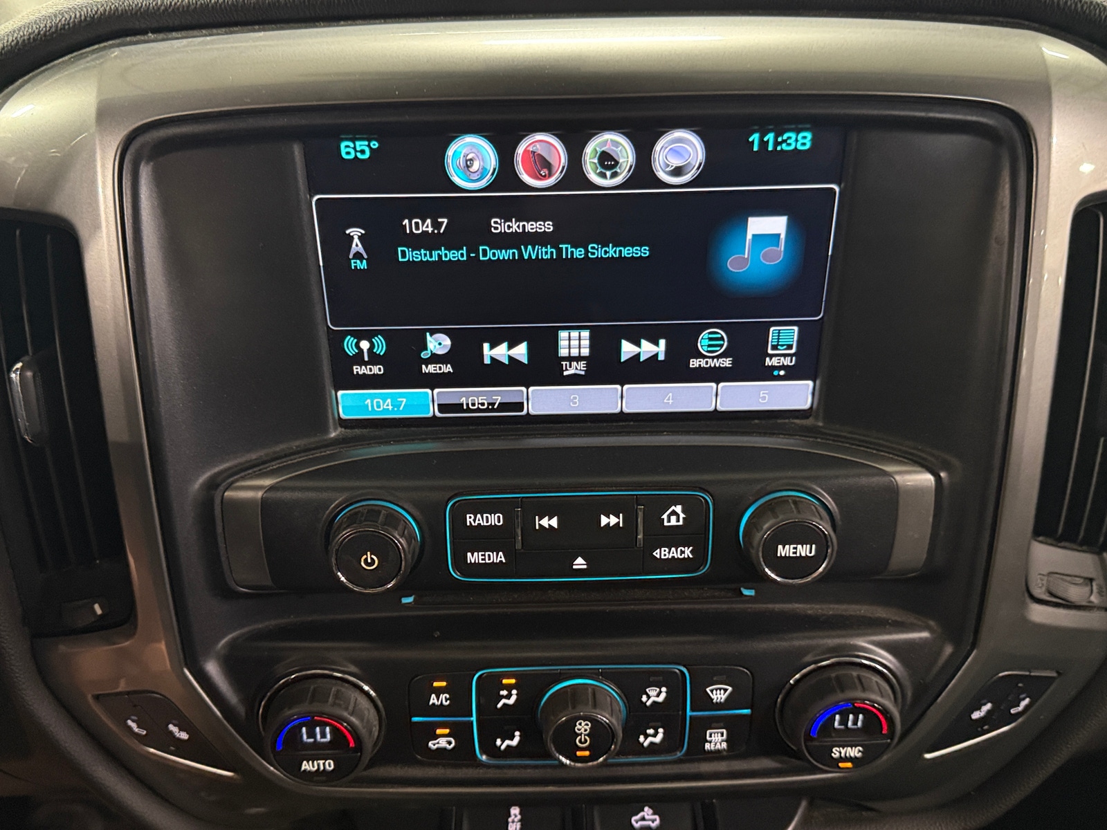 Thumbnail: 2016 Chevrolet Silverado 1500 - 4