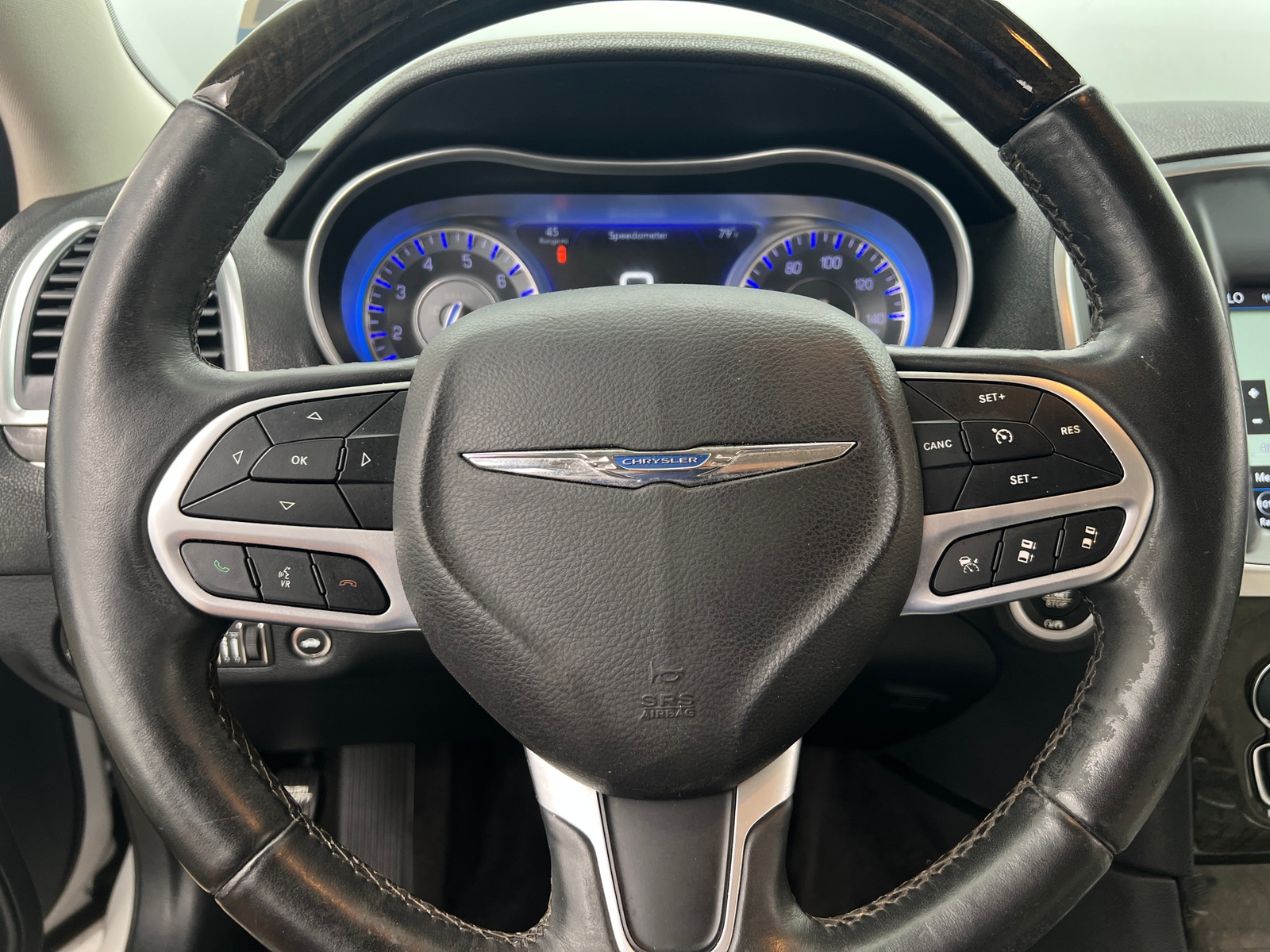 Thumbnail: 2018 Chrysler 300 - 4